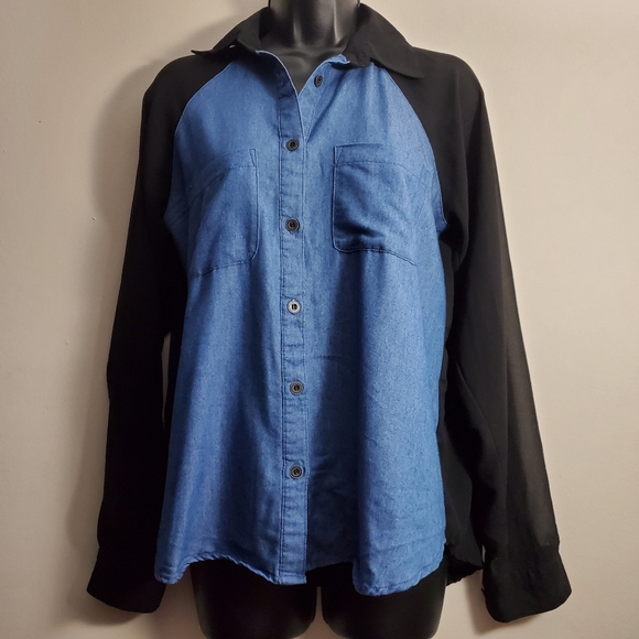 🌞 3/$30 Nollie long sleeve top - Picture 1 of 4